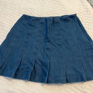 Motto Shop mini skirt. Size medium. Worn once.